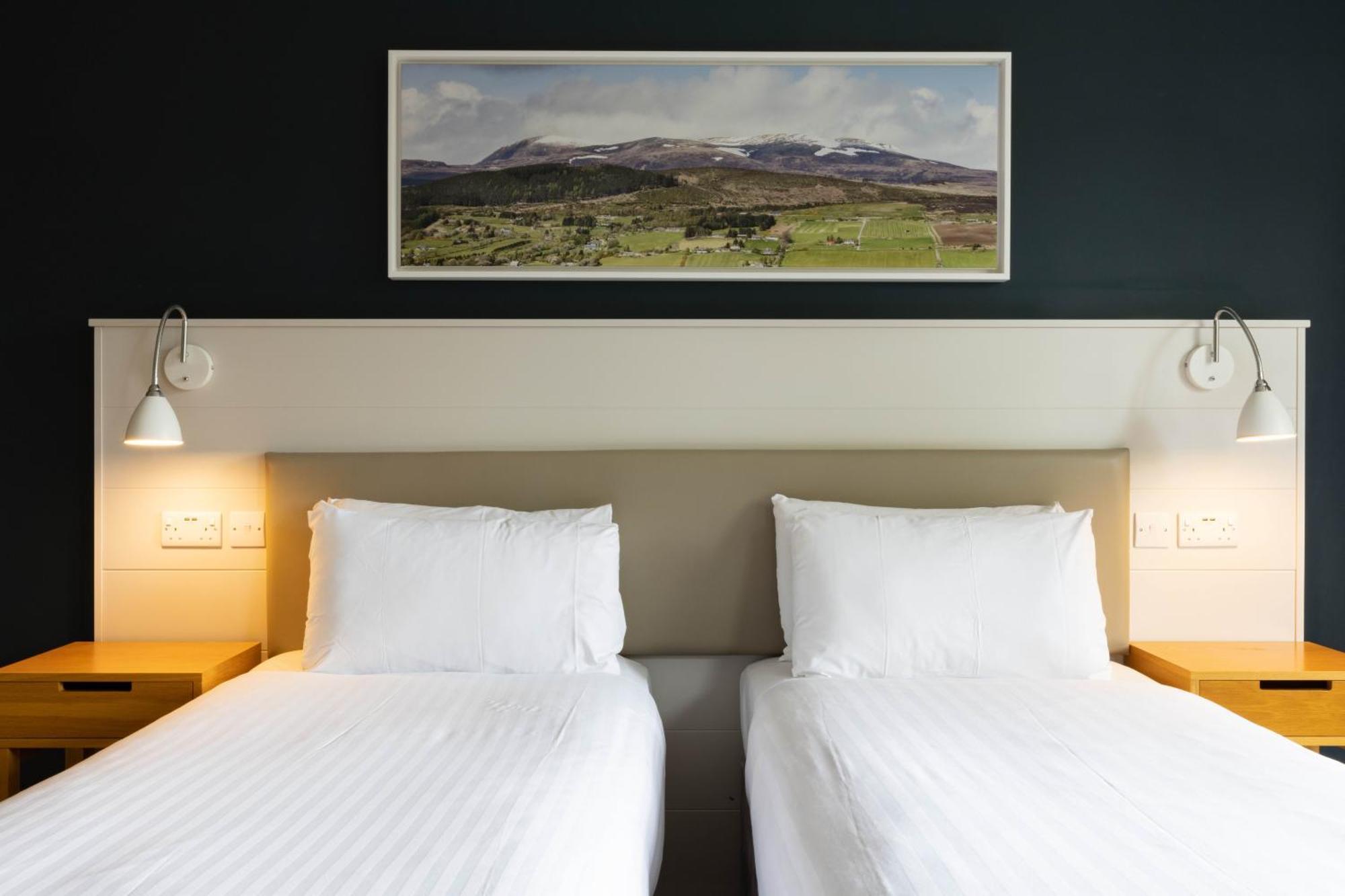 The Highland Hotel By Compass Hospitality Strathpeffer Camera foto