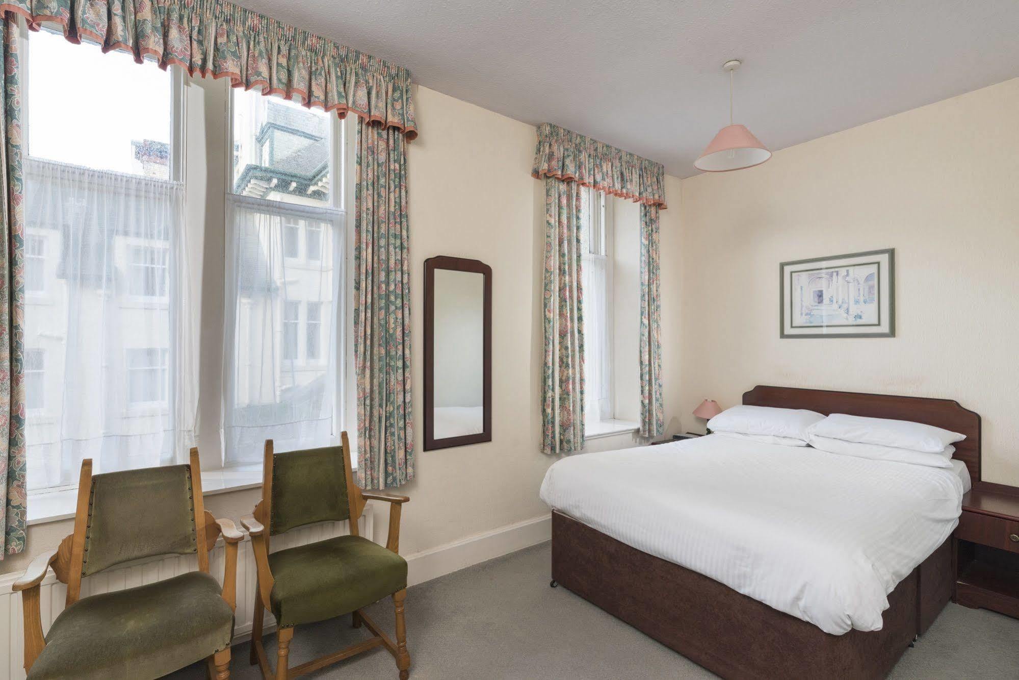 The Highland Hotel By Compass Hospitality Strathpeffer Esterno foto